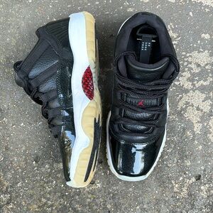 Air Jordan 11 Retro Low ‘72-10’, Black Tumbled Leather & Patent Leather. Mens 7.